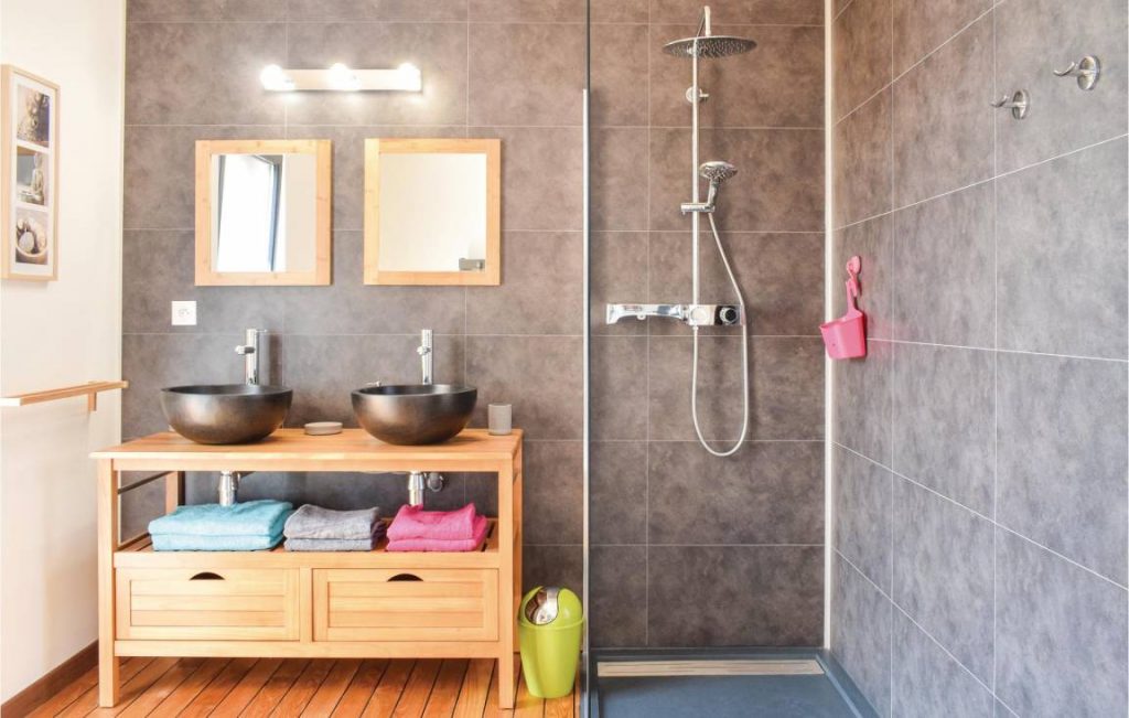 superbe maison de vacances avec piscine Créance