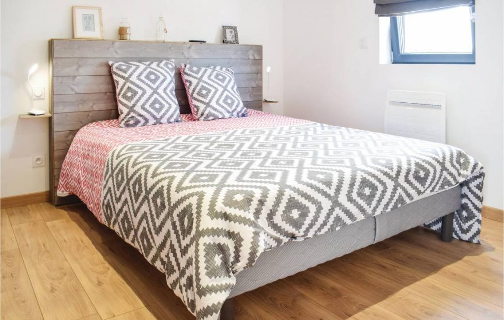 superbe maison de vacances avec piscine Créance