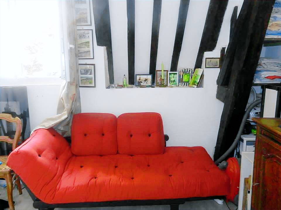 Appartement dans villa classée les pieds dans l'eau de mer trouville