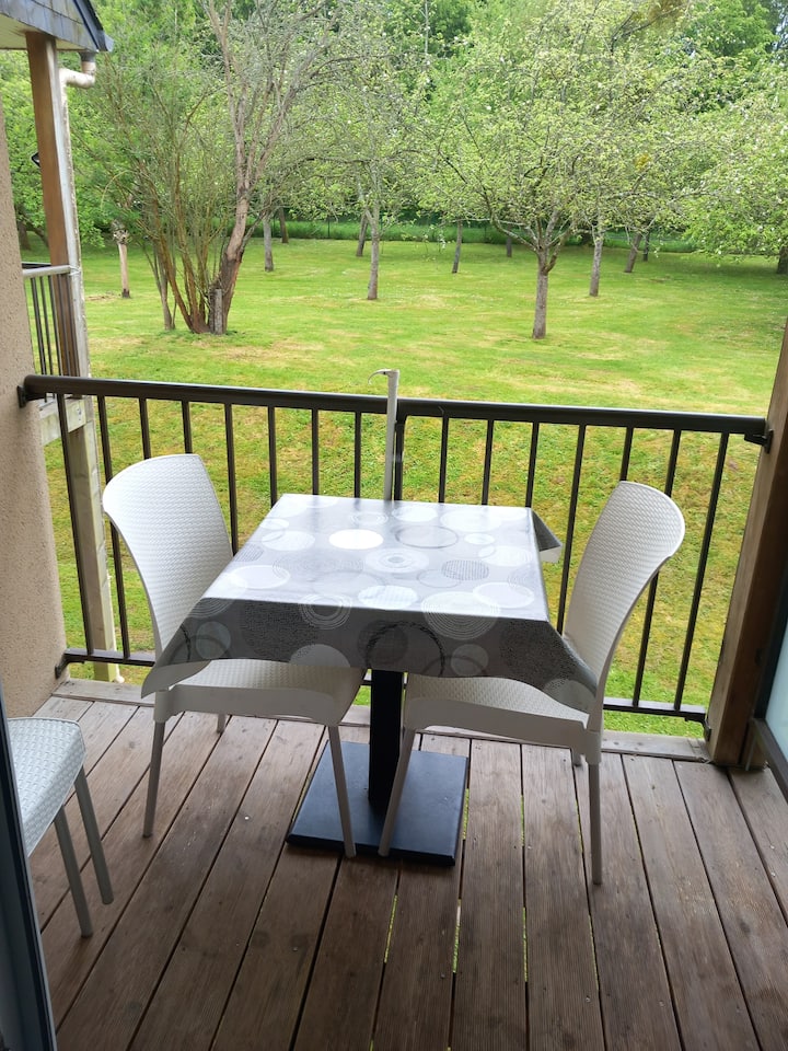 Studio Normand agréable balcon piscine