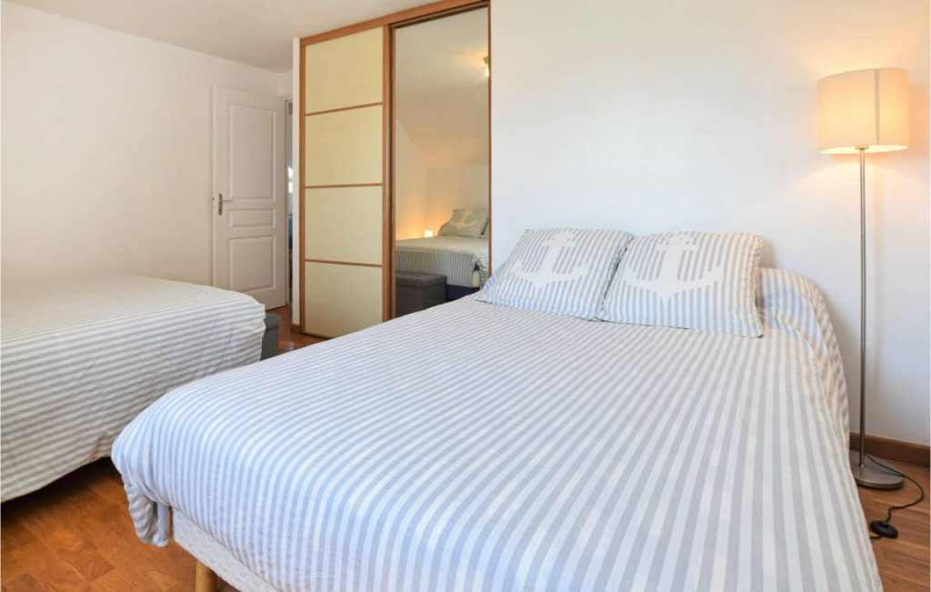 Meublé de vacances créances 50