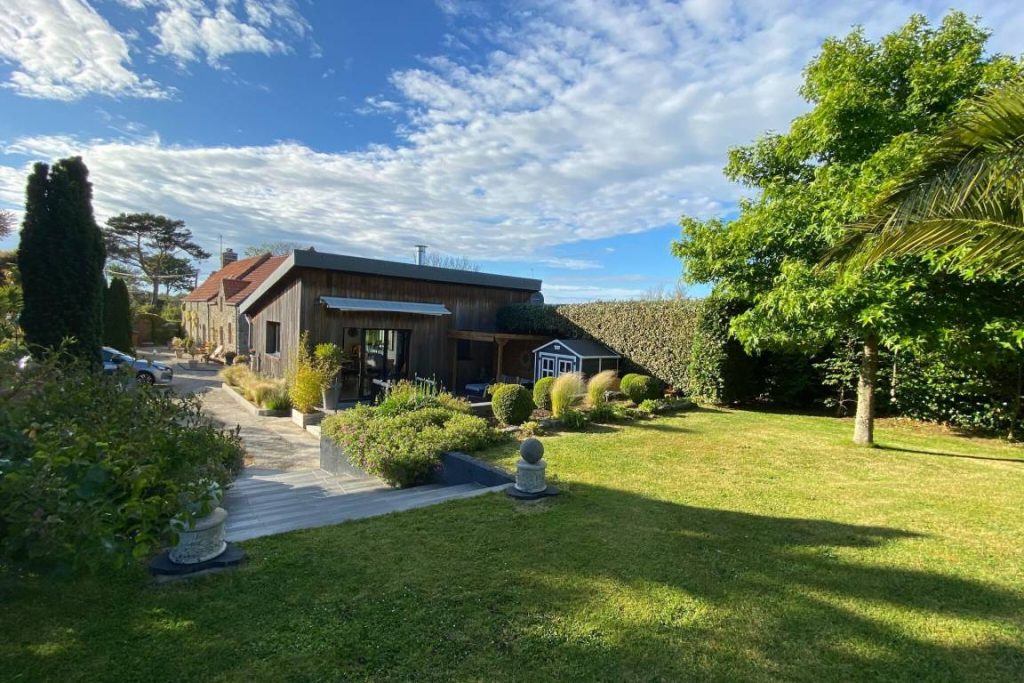 Néville-sur-Mer superbe maison d'hôte en location